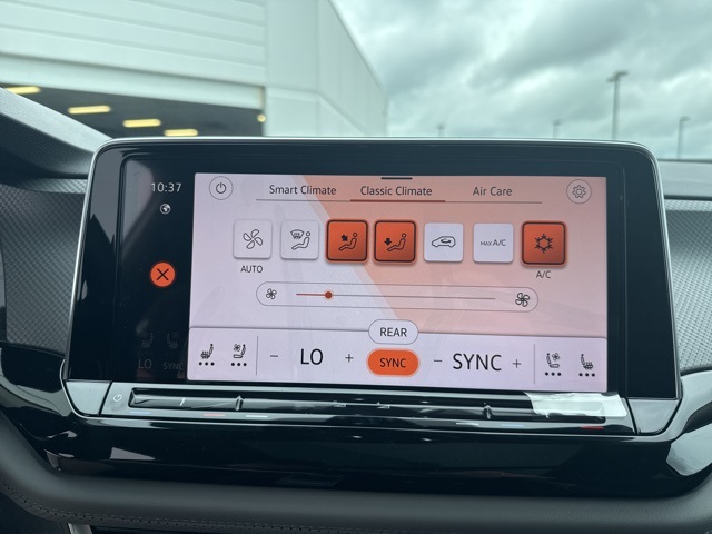 2025 Volkswagen Atlas Peak Edition SE photo 16