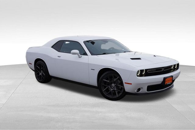2016 Dodge Challenger R/T's photo