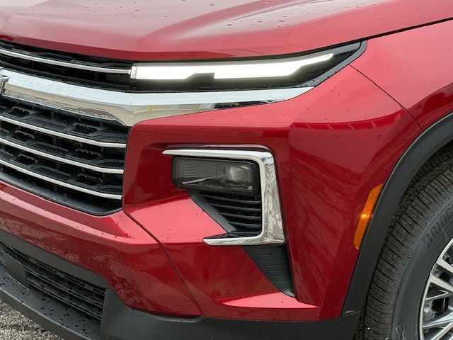 2025 Chevrolet Traverse photo 6