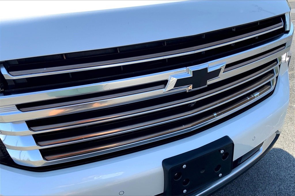 2023 Chevrolet Suburban High Country photo 30