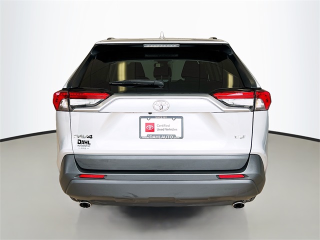 2024 Toyota RAV4 XLE photo 2