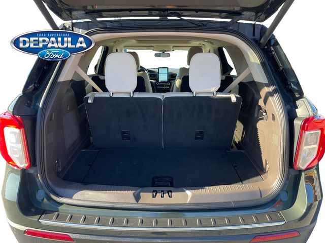 2021 Ford Explorer Platinum photo 4