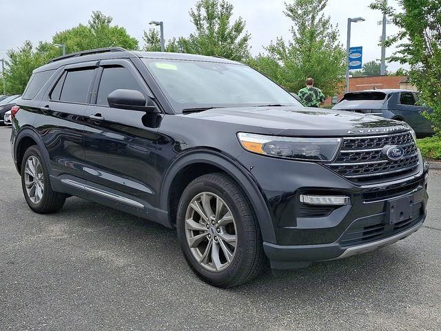 2023 Ford Explorer XLT photo 3