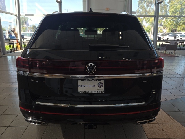 2025 Volkswagen Atlas SEL Premium R-Line photo 7