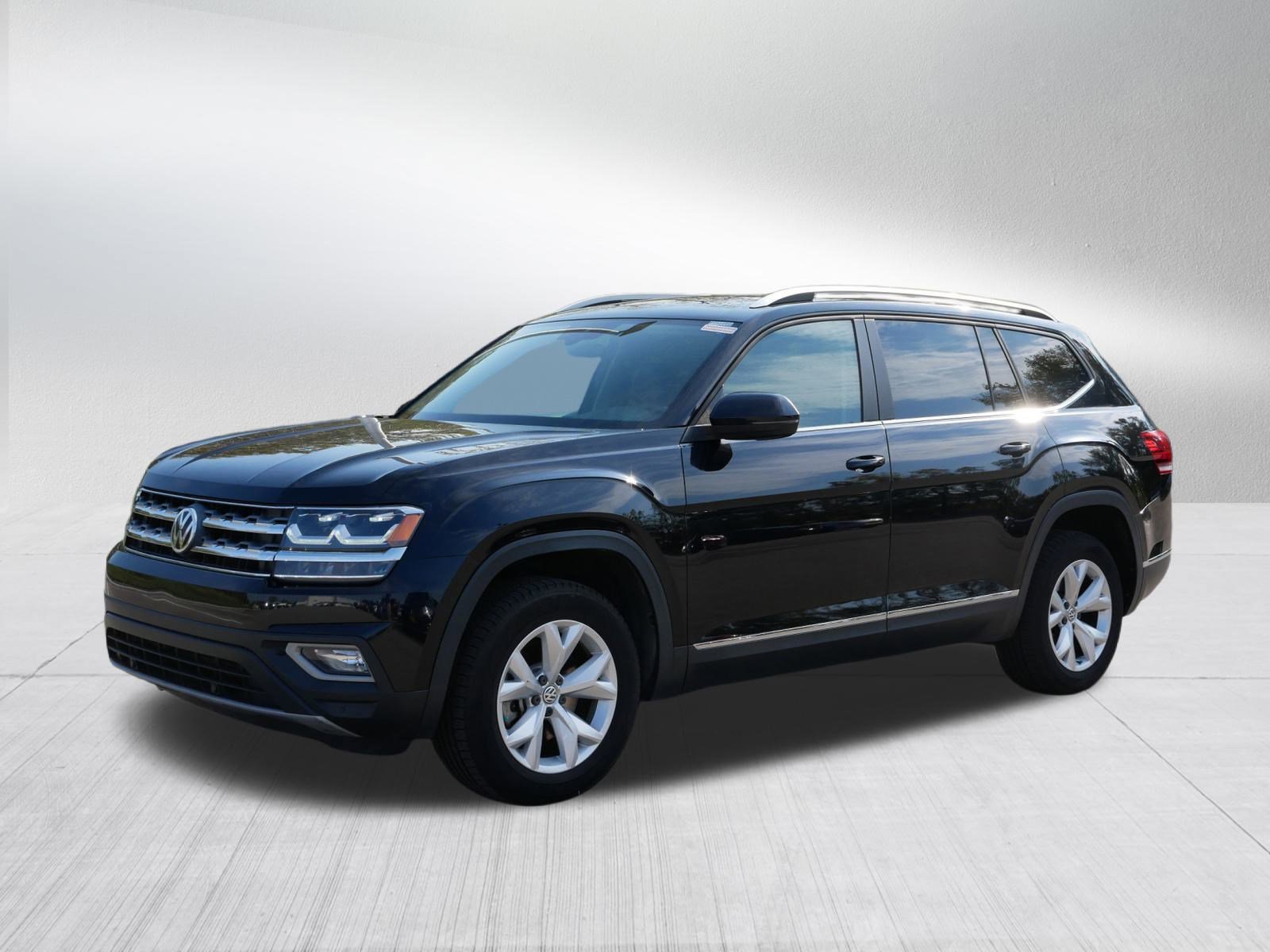 2018 Volkswagen Atlas V6 SEL photo 3