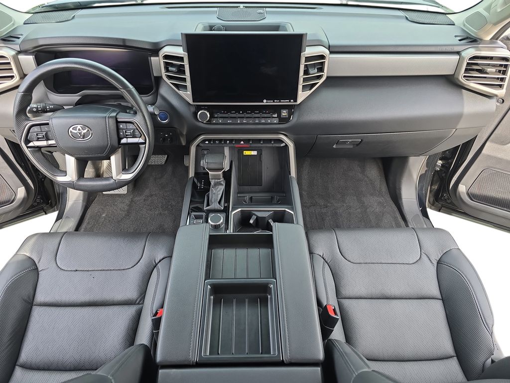 2023 Toyota Tundra Limited photo 9