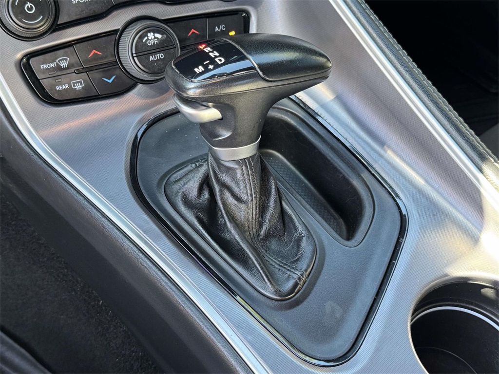 2020 Dodge Challenger SXT photo 19