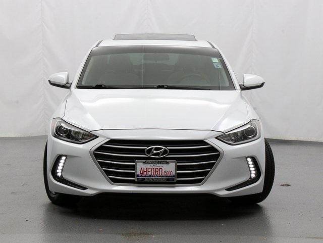 2017 Hyundai Elantra SE photo 3