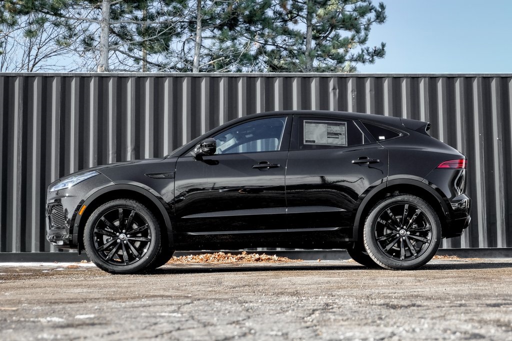 2024 Jaguar E-PACE P250 photo 3