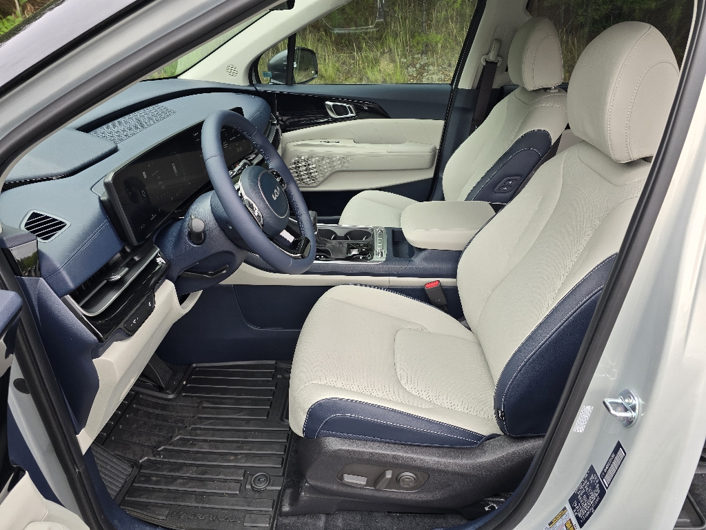 2025 Kia Carnival SX Prestige photo 5