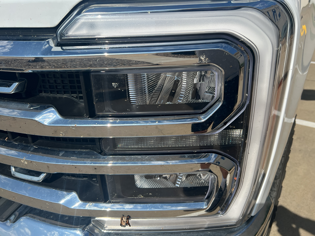 2023 Ford F-250 Lariat photo 11
