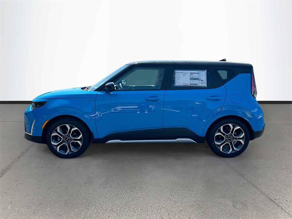 2025 Kia Soul EX photo 2