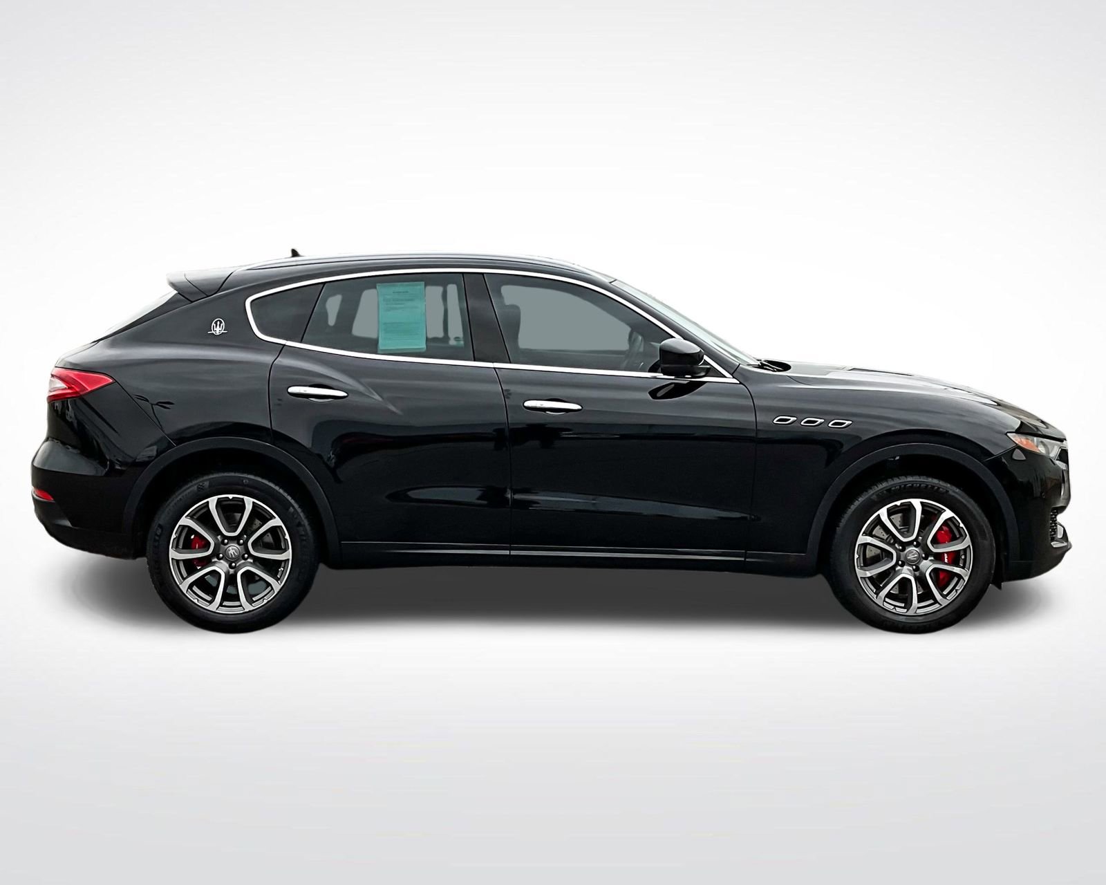 2017 Maserati Levante S photo 4