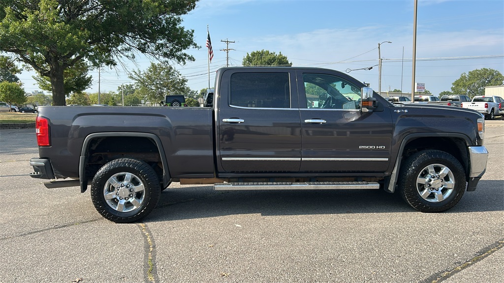 2015 Gmc Sierra 2500 HD SLT photo 2