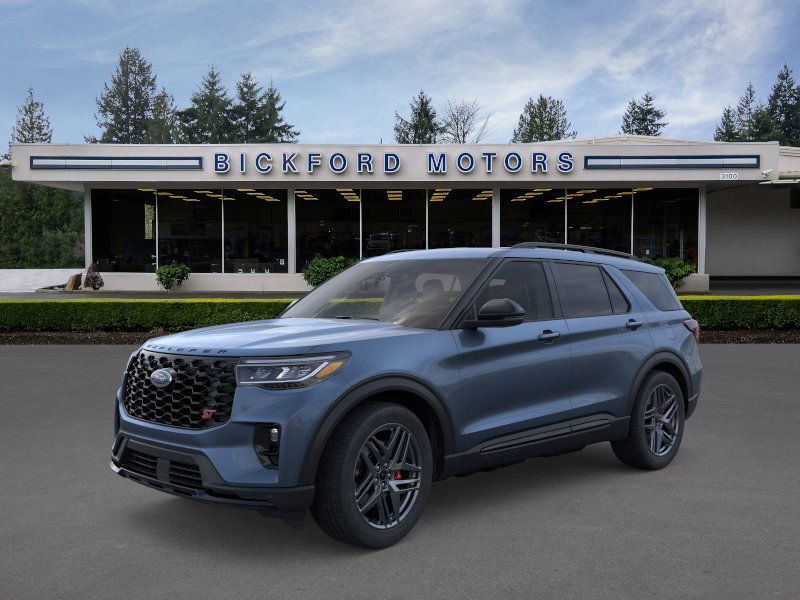 2025 Ford Explorer ST's photo