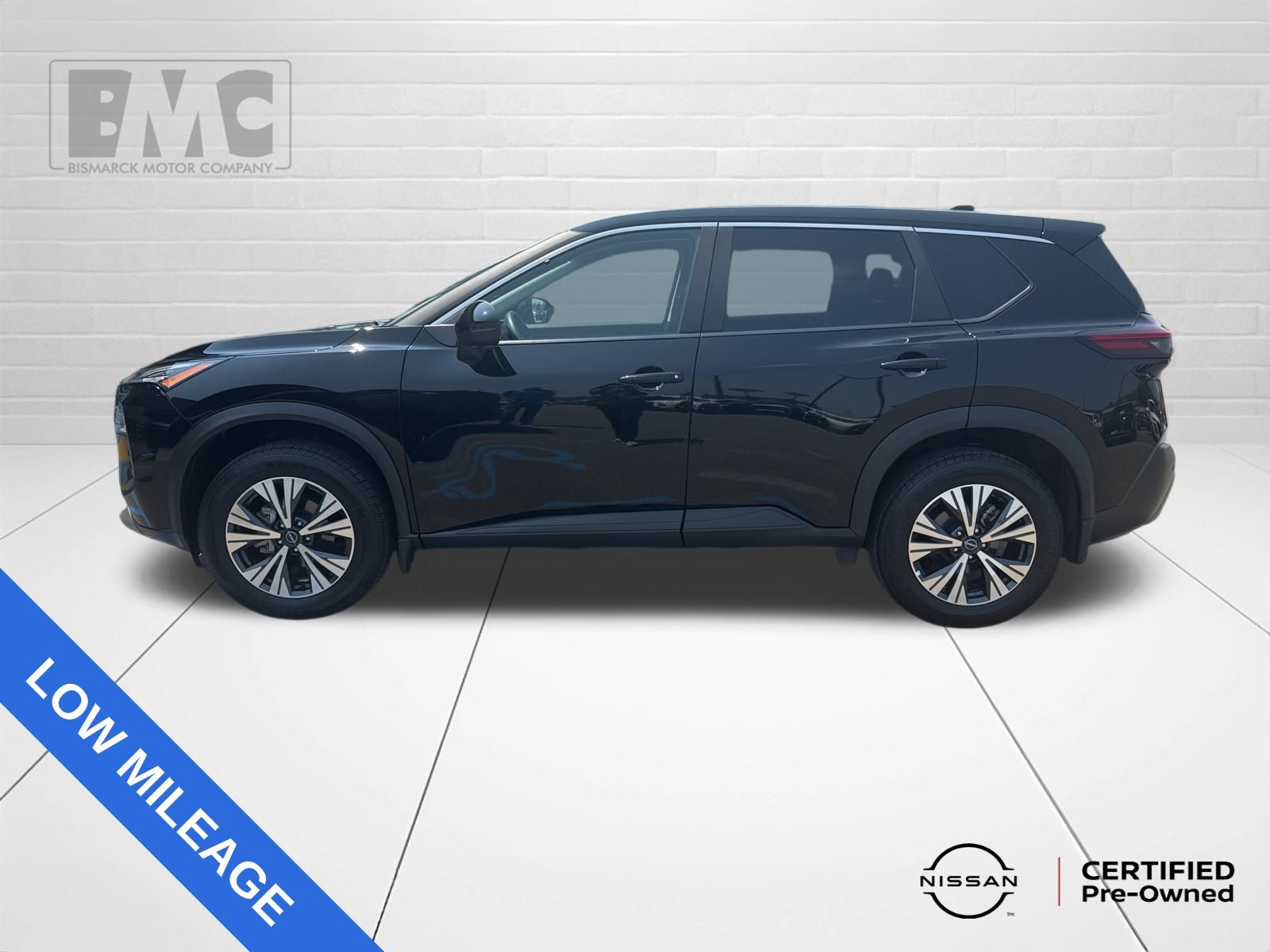 2023 Nissan Rogue SV photo 2