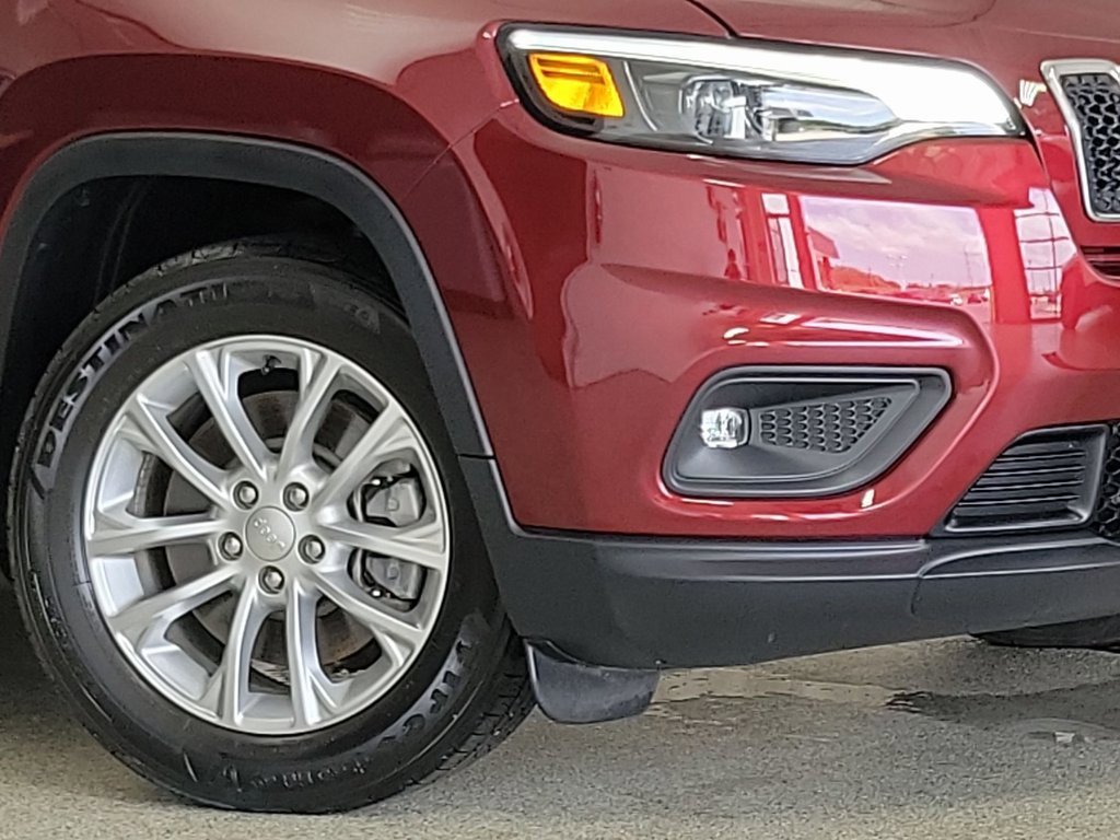 2019 Jeep Cherokee Latitude photo 2