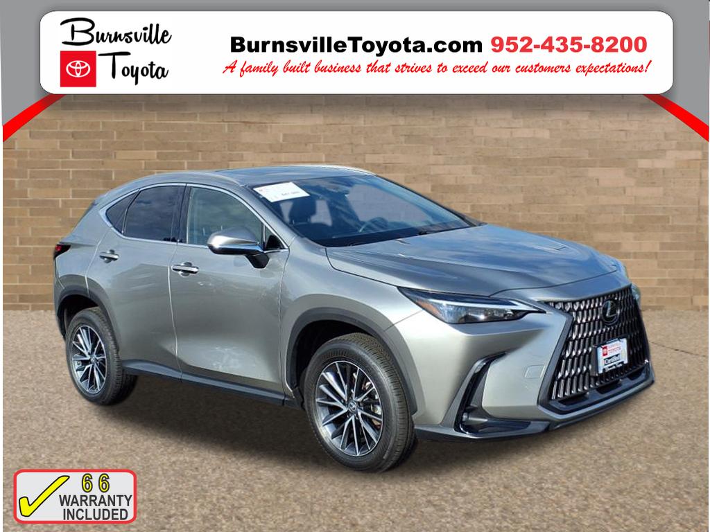 2022 Lexus NX 350's photo