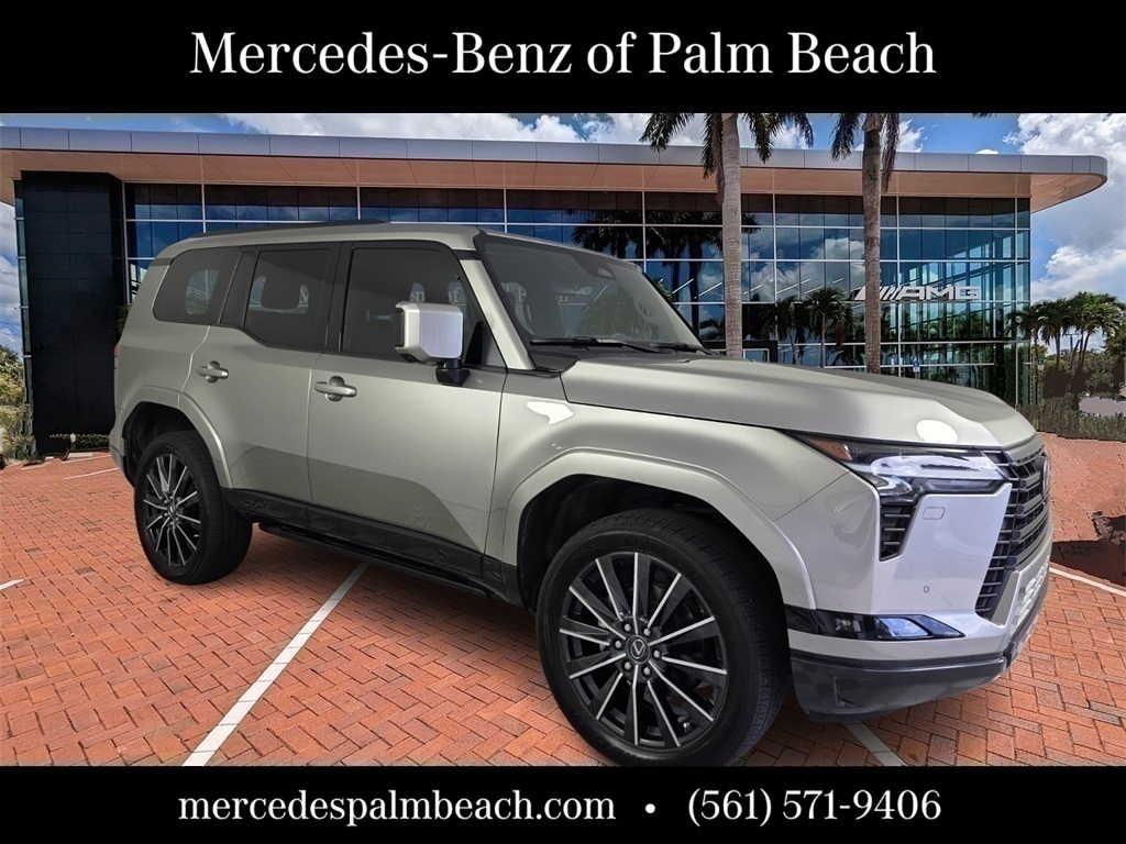 2024 Lexus GX Luxury's photo