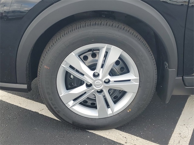 2025 Nissan Kicks Play S photo 5
