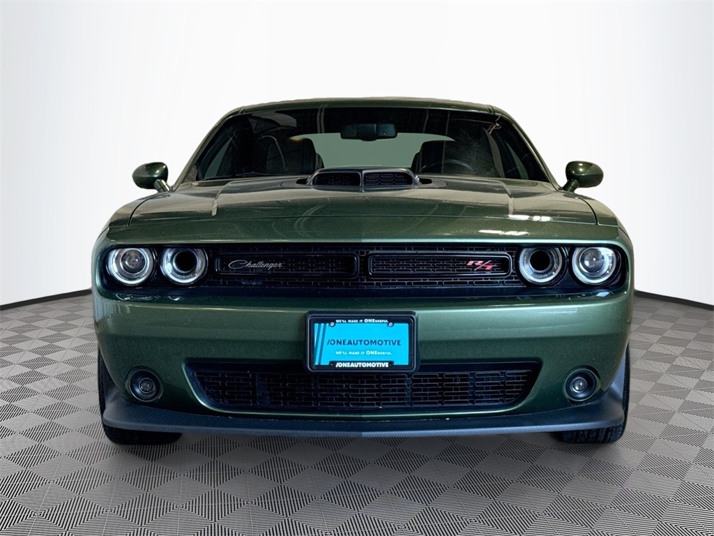 2022 Dodge Challenger R/T Scat Pack photo 2