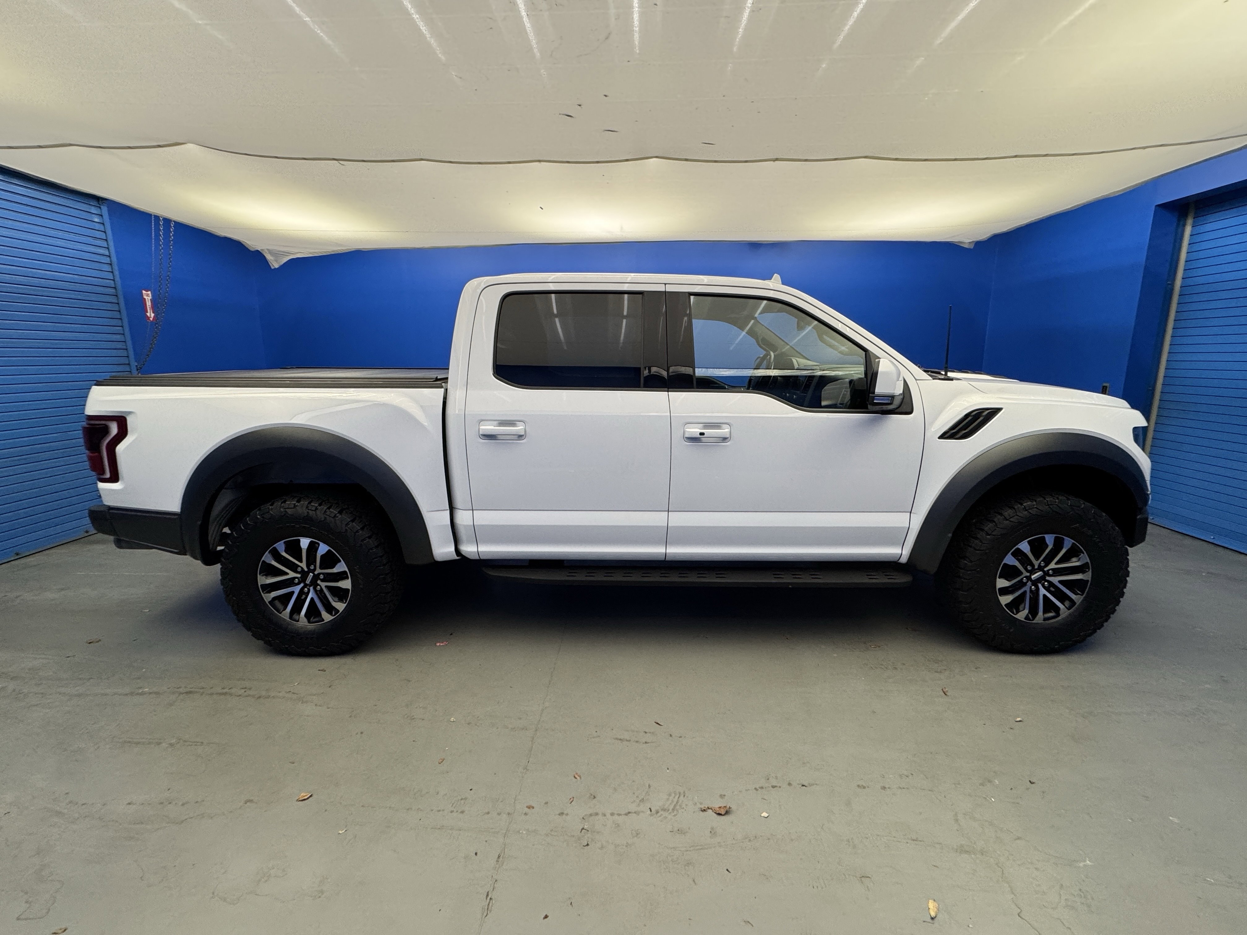 2019 Ford F-150 Raptor photo 3