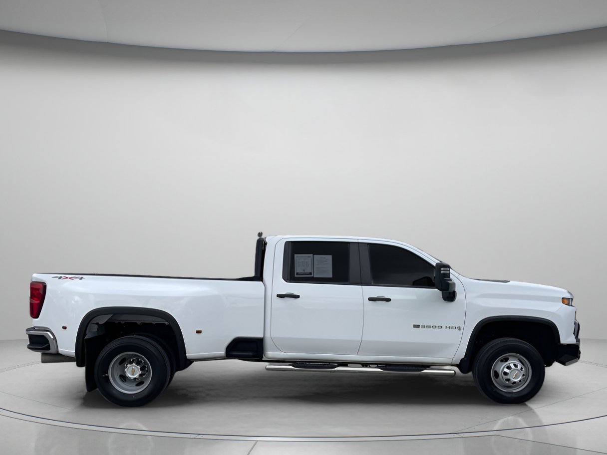 2024 Chevrolet Silverado 3500HD Work Truck photo 2
