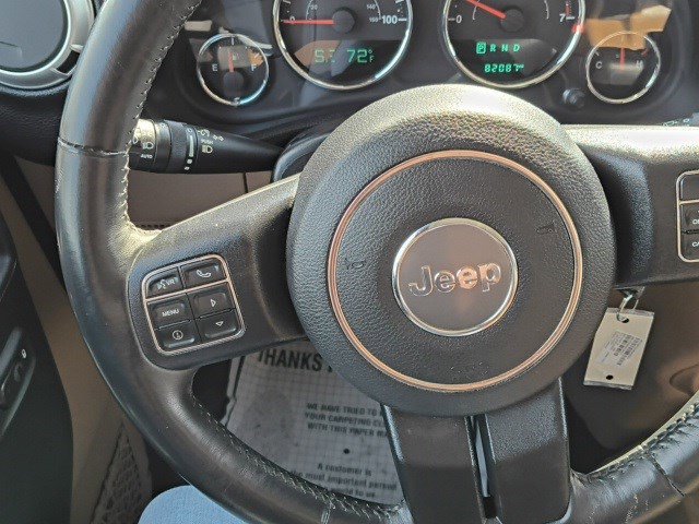 2016 Jeep Wrangler Unlimited Sahara photo 20