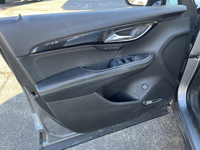 2021 Buick Envision Essence photo 9