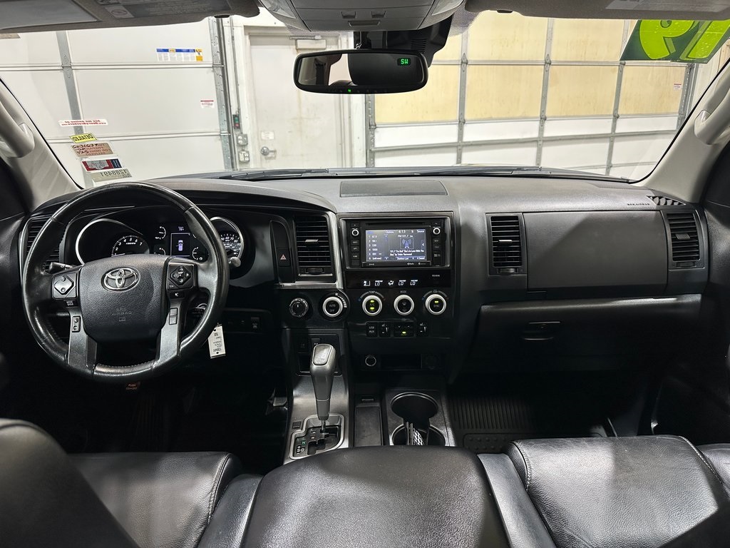 2019 Toyota Sequoia SR5 photo 24