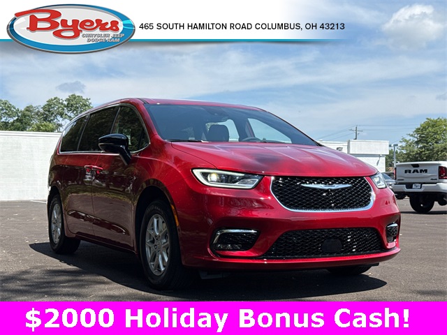 2026 Chrysler Pacifica Select's photo