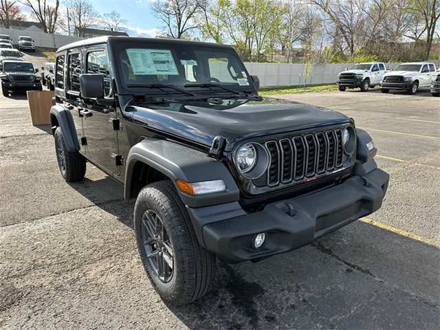 2025 Jeep Wrangler Sport S photo 4