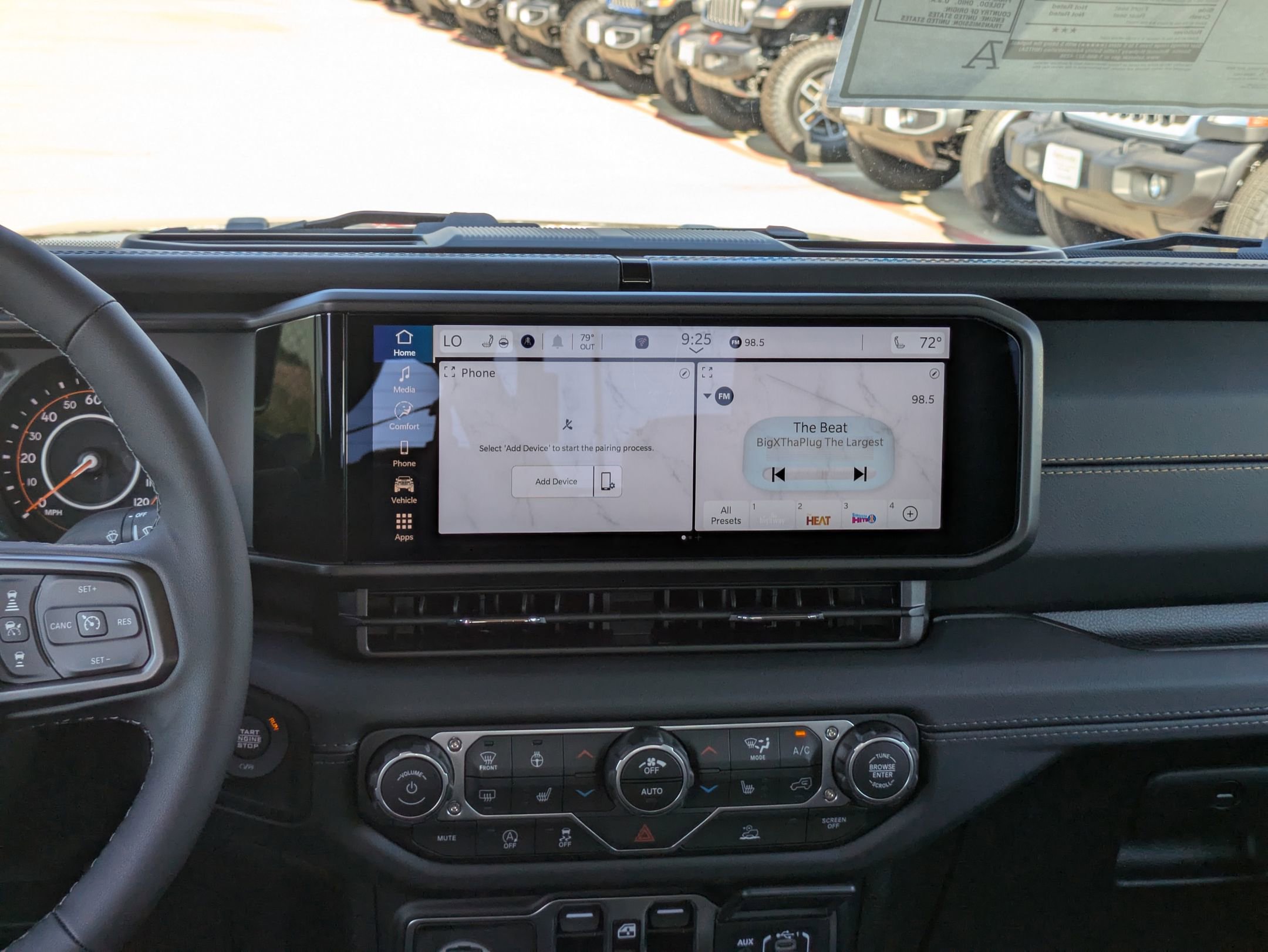 2025 Jeep Gladiator Texas Trail Sport photo 14