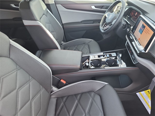 2025 Volkswagen Atlas Peak Edition SE photo 15