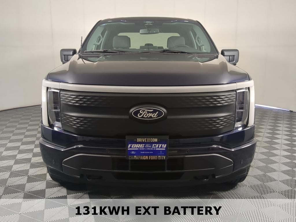 2024 Ford F-150 Lightning photo 2