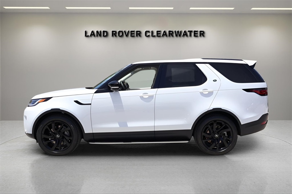 2025 Land Rover Discovery S photo 2