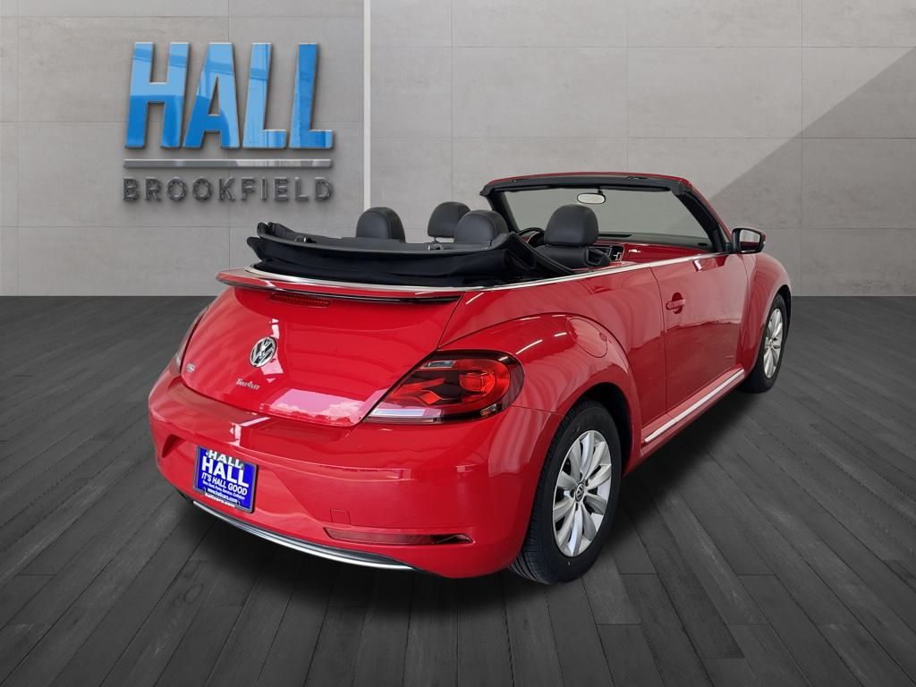2018 Volkswagen Beetle S photo 5