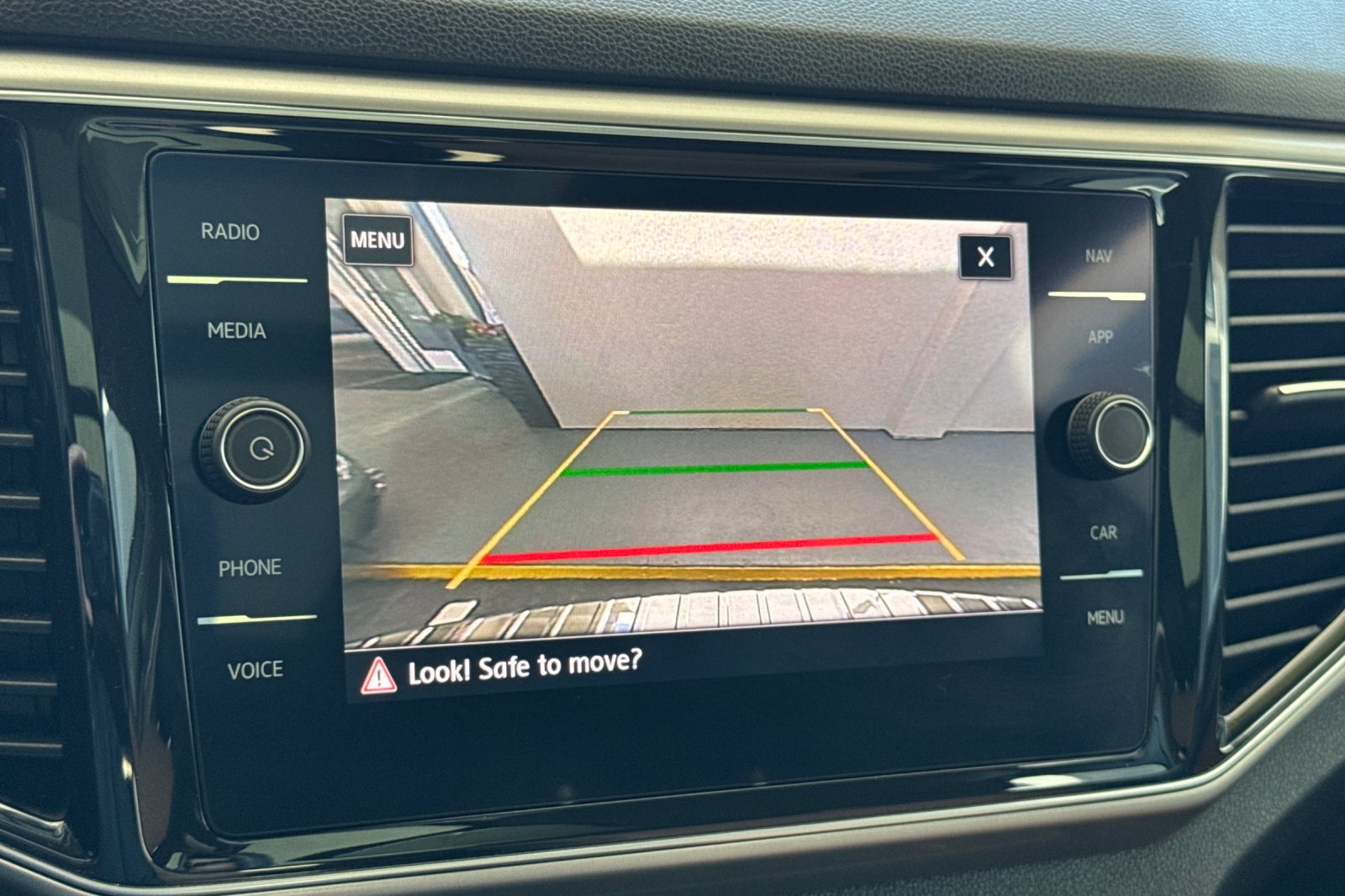 2019 Volkswagen Atlas V6 SEL Premium photo 18