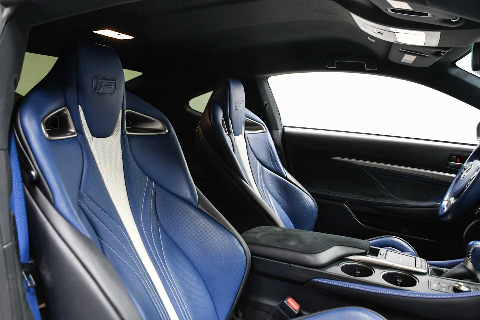 2019 Lexus RC F photo 19