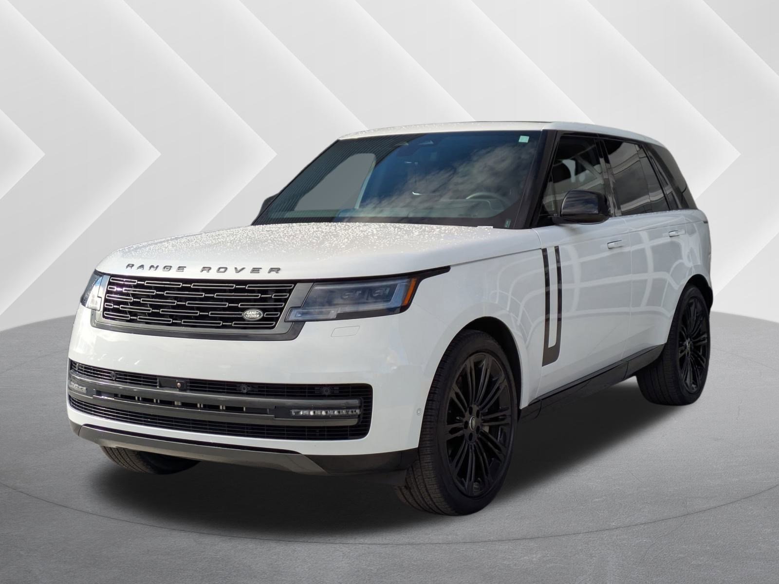2024 Land Rover Range Rover SE's photo