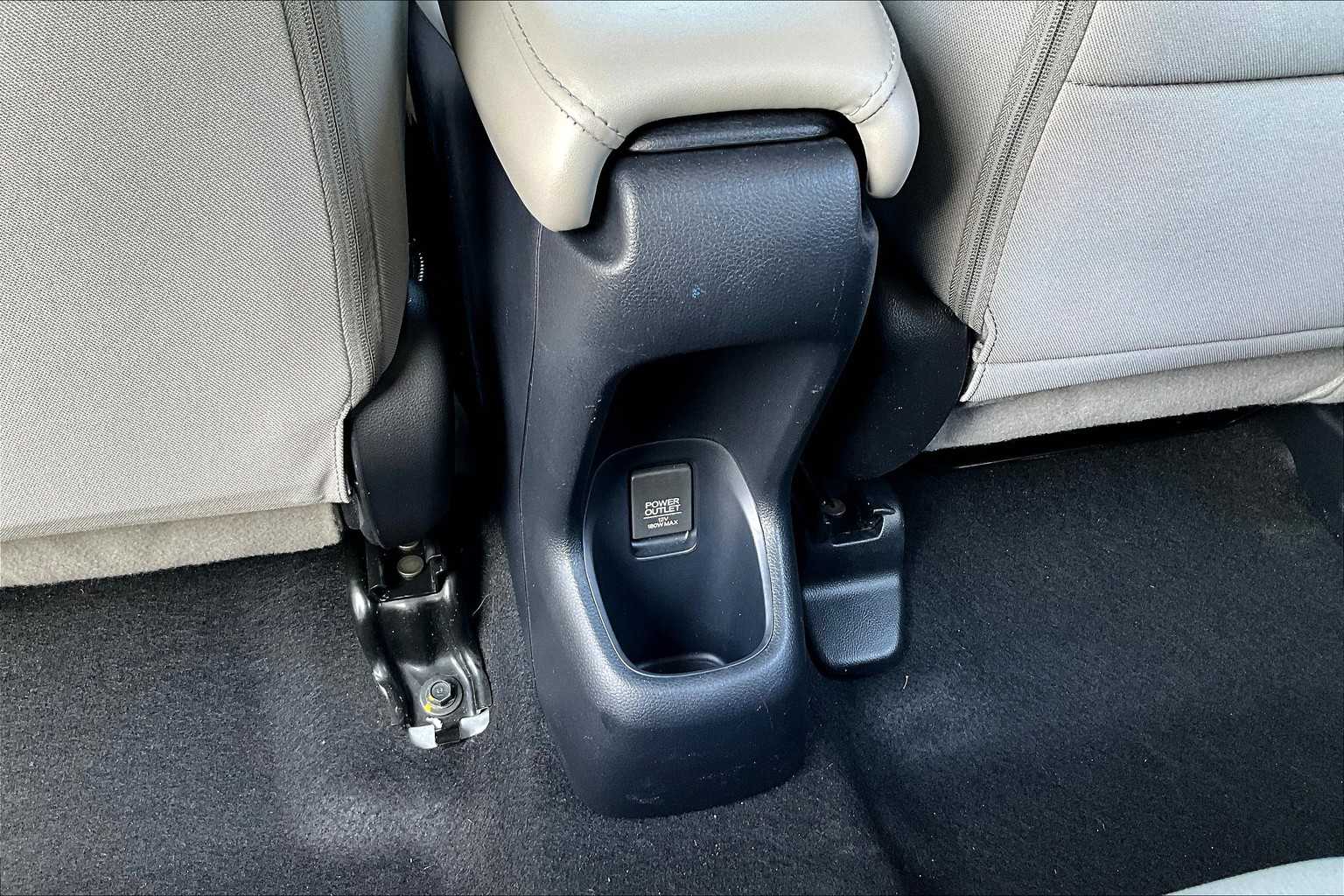 2019 Honda HR-V LX photo 32