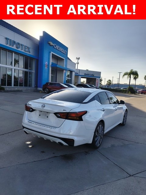 2023 Nissan Altima 2.5 SL photo 3