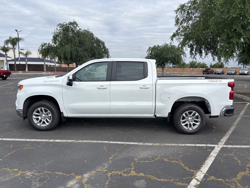 2025 Chevrolet Silverado 1500 LT photo 6