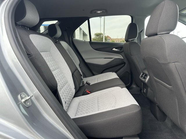 2023 Chevrolet Equinox LS photo 17