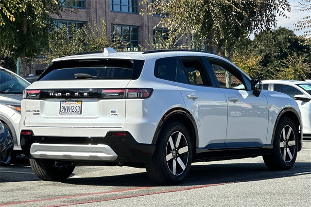 2024 Honda Prologue Touring photo 4