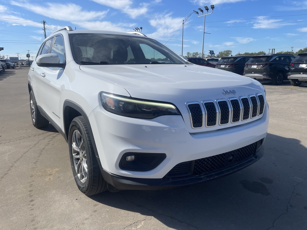2021 Jeep Cherokee Latitude photo 2