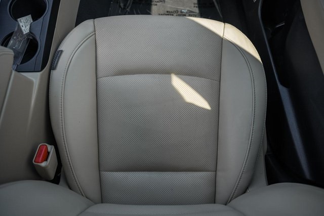 2016 Subaru Outback Limited photo 29