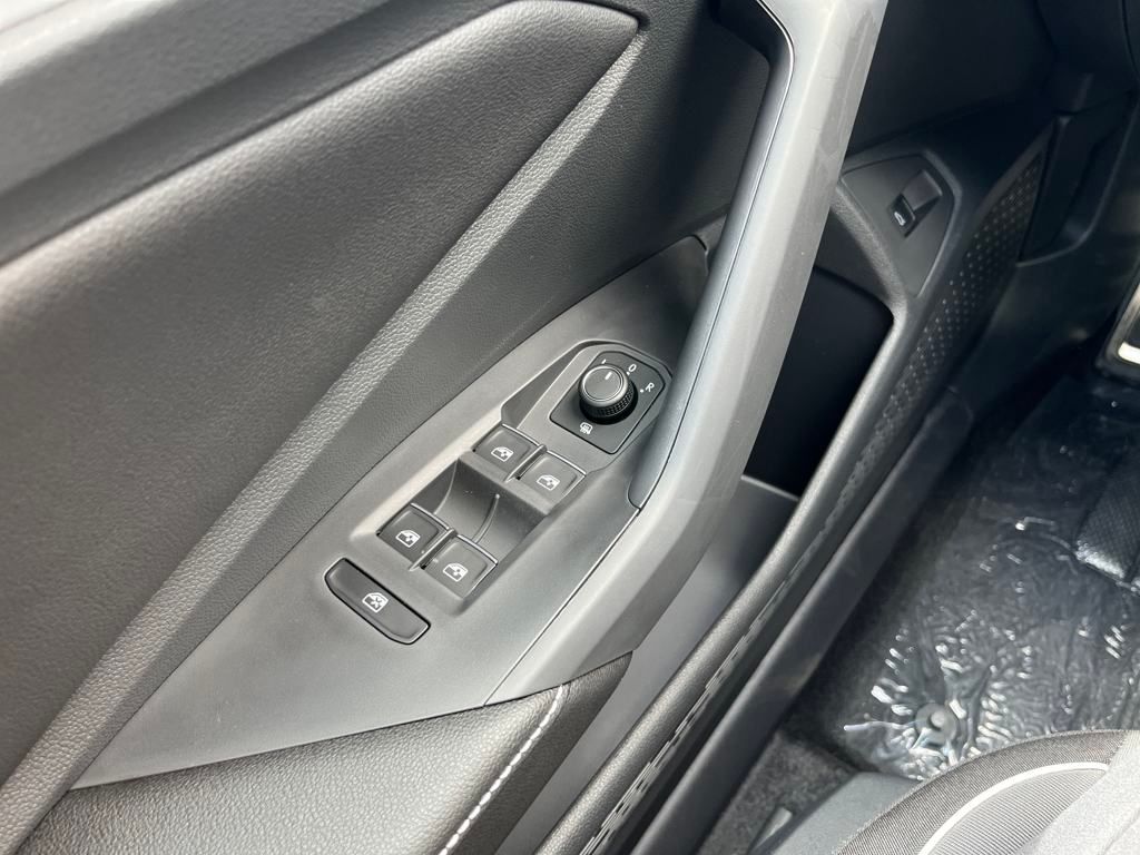 2025 Volkswagen Jetta 1.5T Sport photo 17