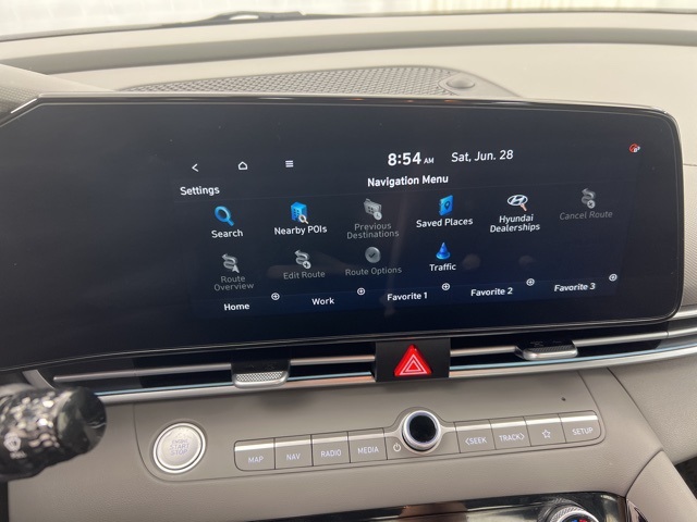 2024 Hyundai Elantra SEL Convenience photo 16