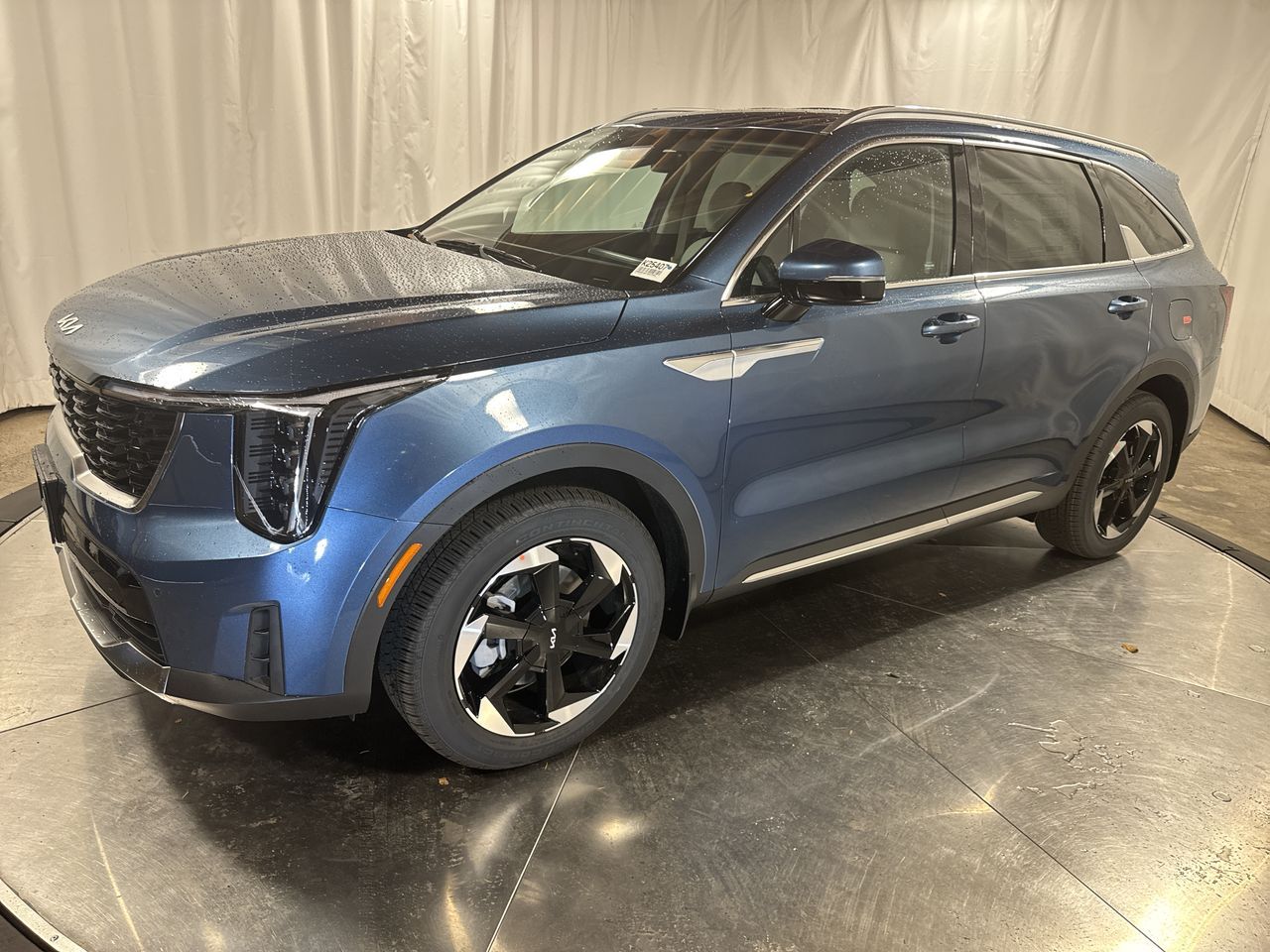 2026 Kia Sorento EX Hybrid's photo